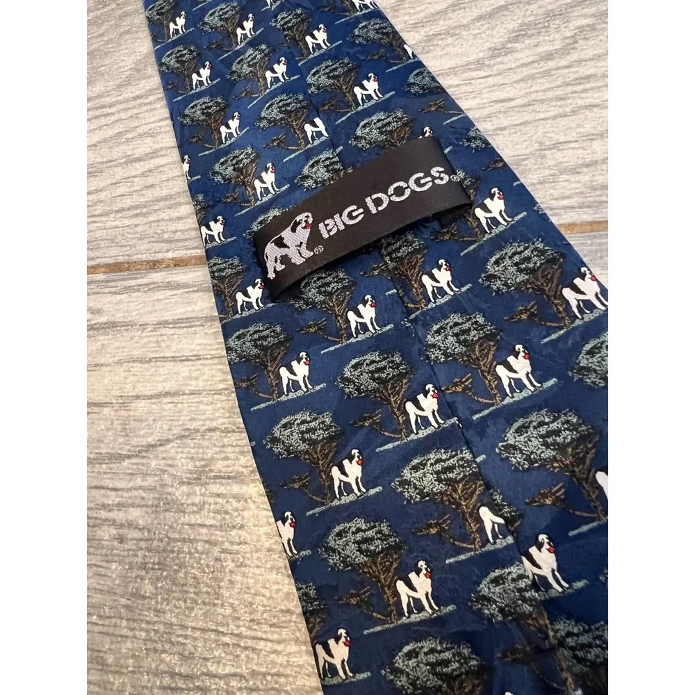 Big‎ Dogs All Over Print 100% Silk Neck Tie 90s Y2K  AOP Trees Korea Necktie